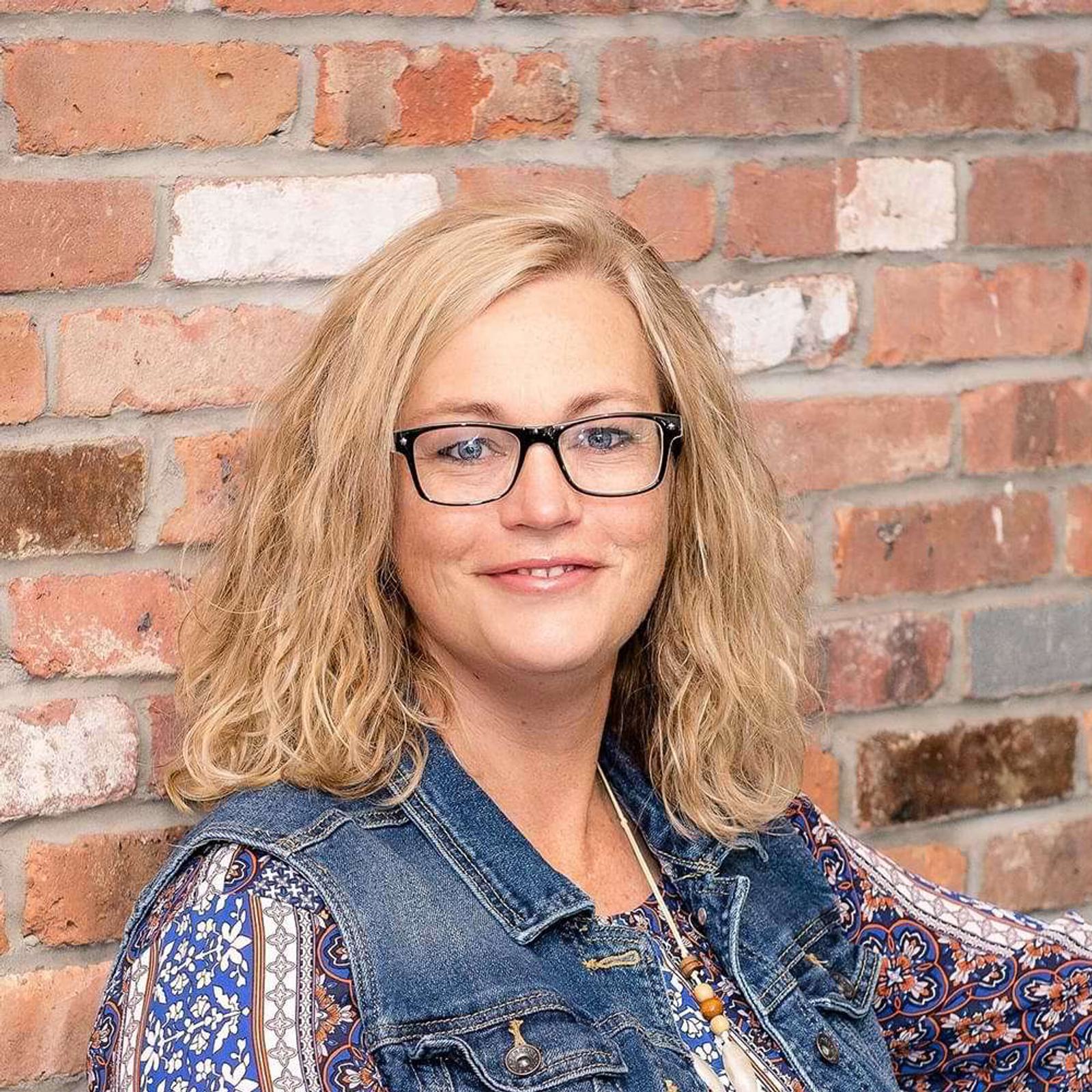 April Keating headshot
