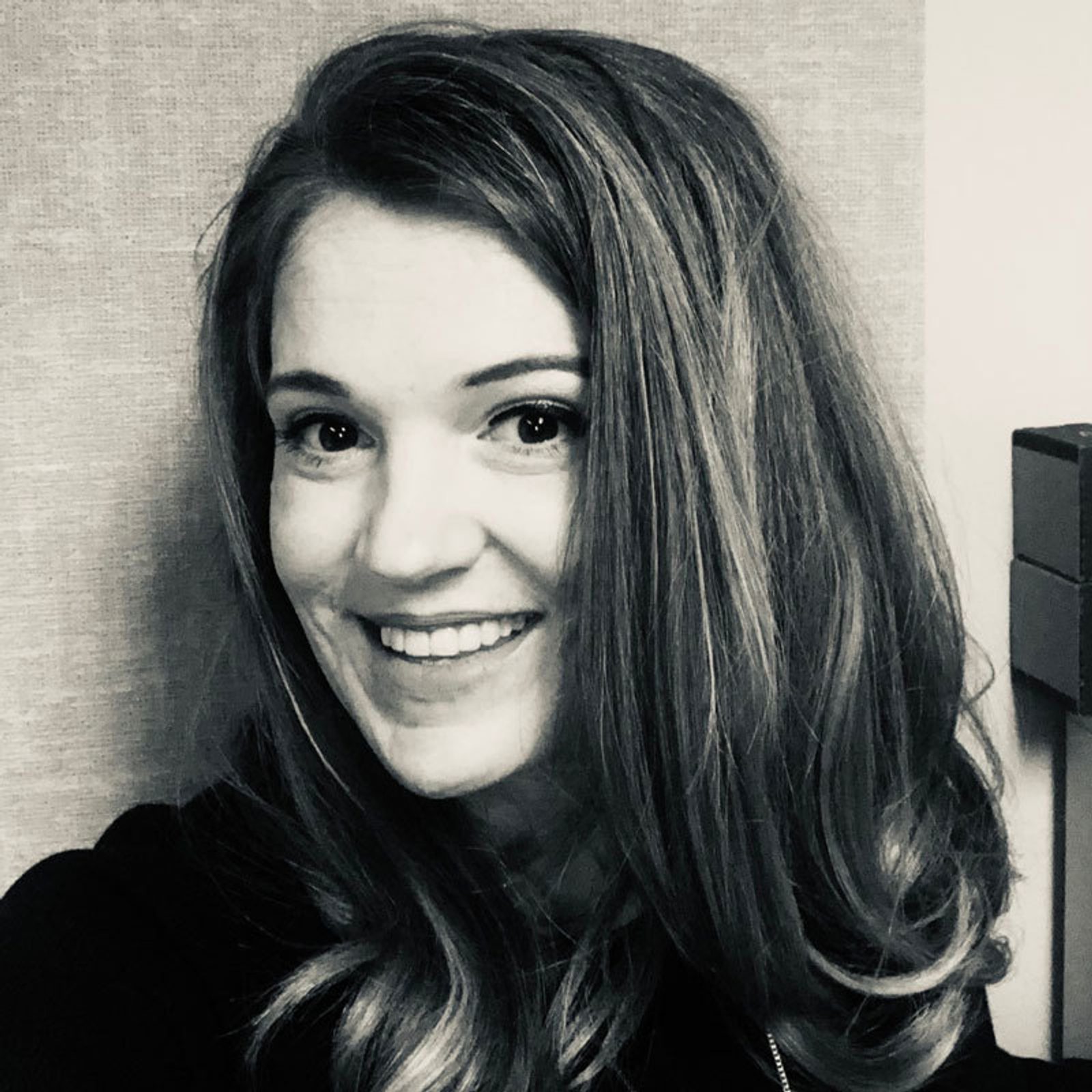 Jessica Knicely headshot