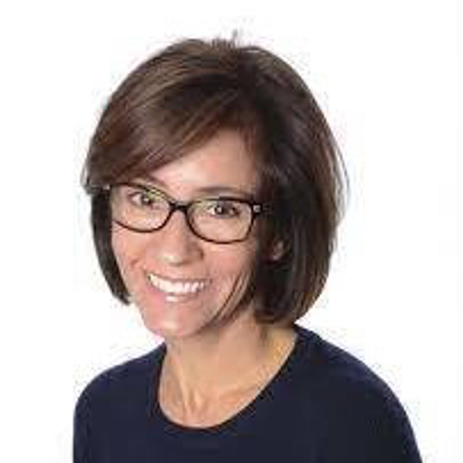 Diane lLndsay-Adler headshot