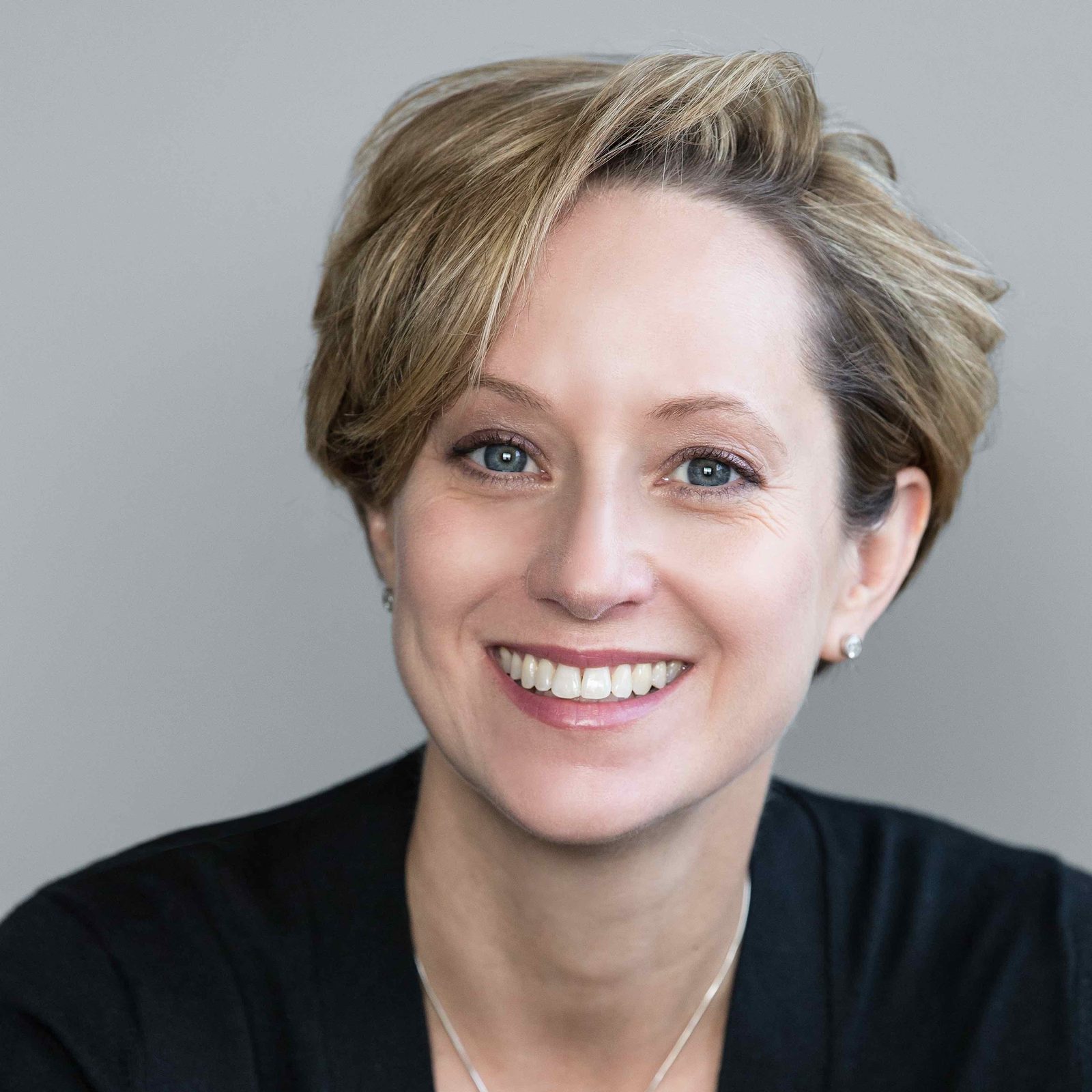 Lisa Damour headshot